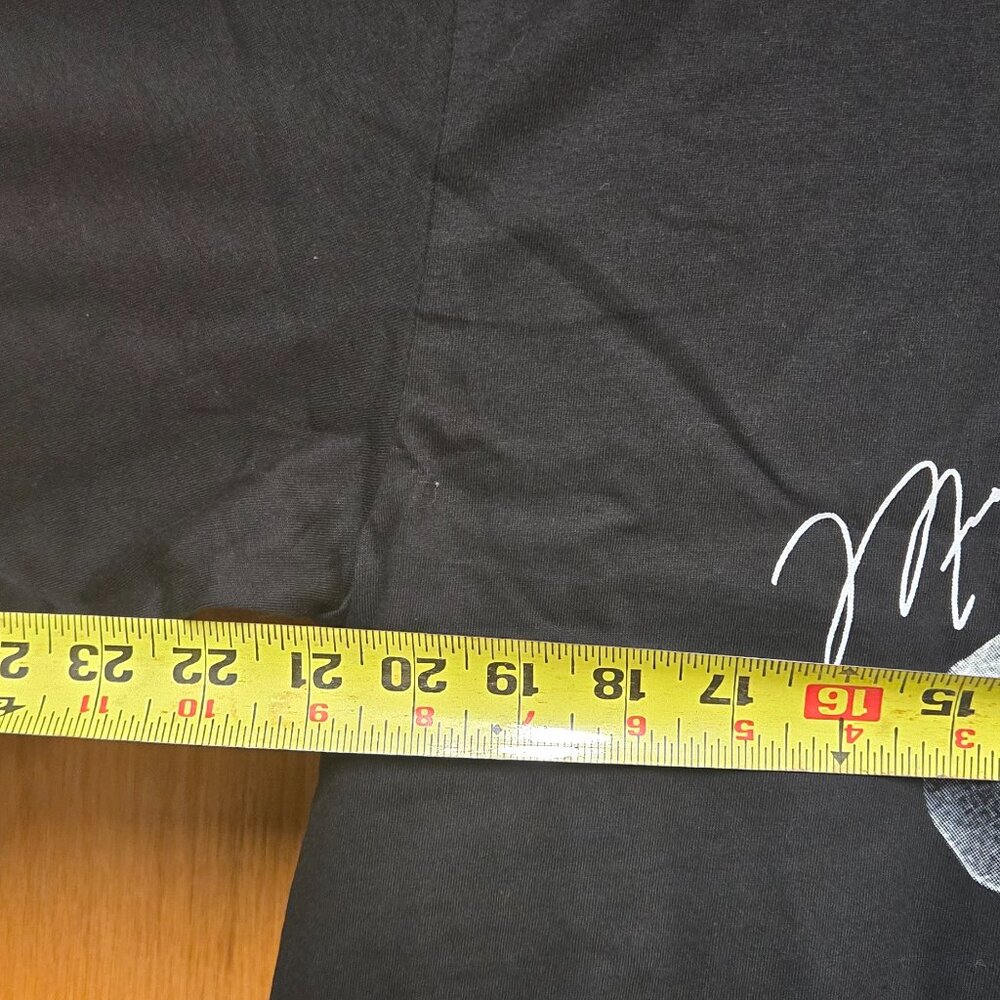 t-shirt - Picture 2 of 5